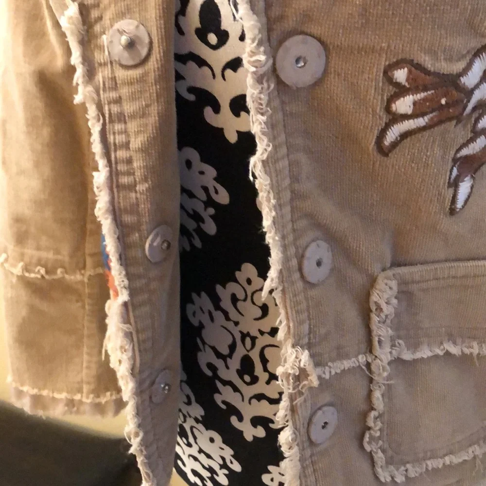 🌻Wet Seal Corduroy embroidered bohemian fringe snap close eyelet lined jacket - Picture 5 of 16